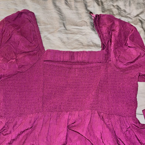 Old Navy Plum Smocked Top, NWT - Picture 2 of 3